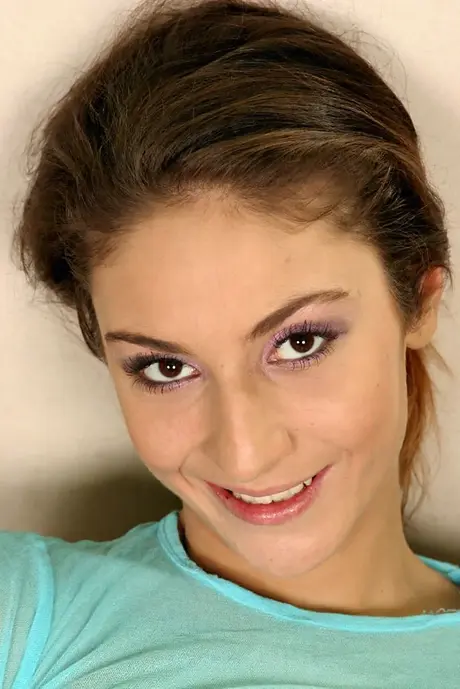 Karups Private Collection: Hot Pics starring Simone