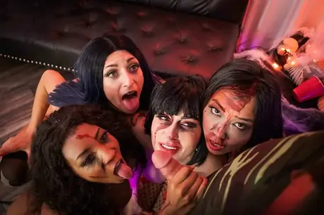 Jessica Jaymes tager kontrol over en omvendt gangbang