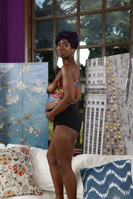 Pregnant Tiana Grey displays her big ass cheeks and dark asshole
