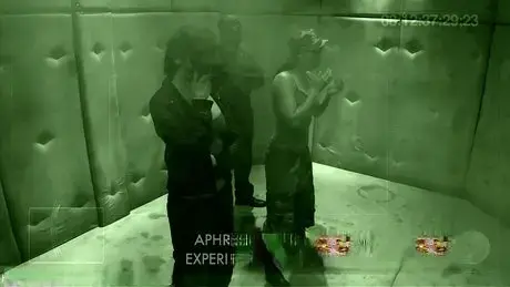 Christina Carter & Riley Rey: Militaire meisjes gedisciplineerd door een hete lesbienne