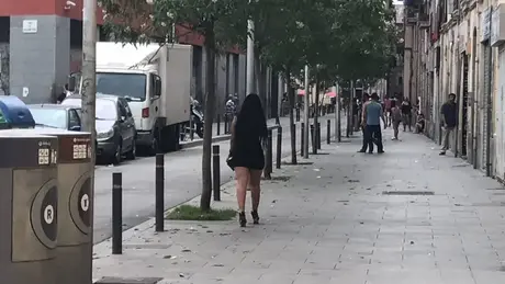 Amatérská děvka Louise B v intenzivním doggystyle a facial cumshot