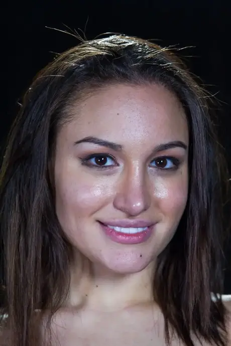 První zkušenost Gabrielly Paltrovy: Zavěšená za zápěstí pro anální hrátky