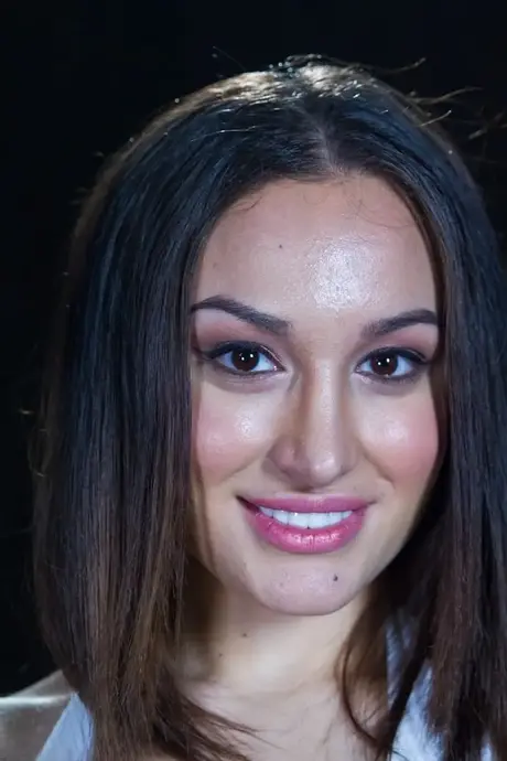 Gabriella Paltrova spętana metalem i ukarana wibratorem