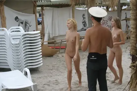 Lena L a Vika Y ve fotogalerii Met Art XXX
