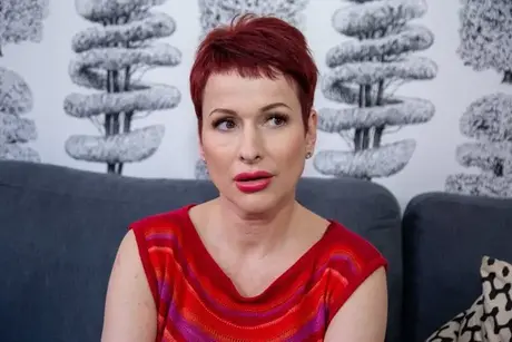 Alyssa Bounty and busty MILF Lisa Pinelli swap partners for a foursome
