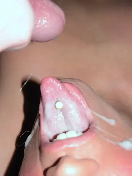 Tatiana Stone e Logan Drake in una scena hardcore dopo i preliminari orali